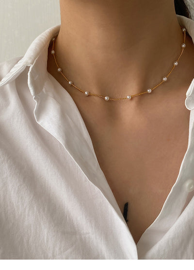 Golden Clavicle Necklace