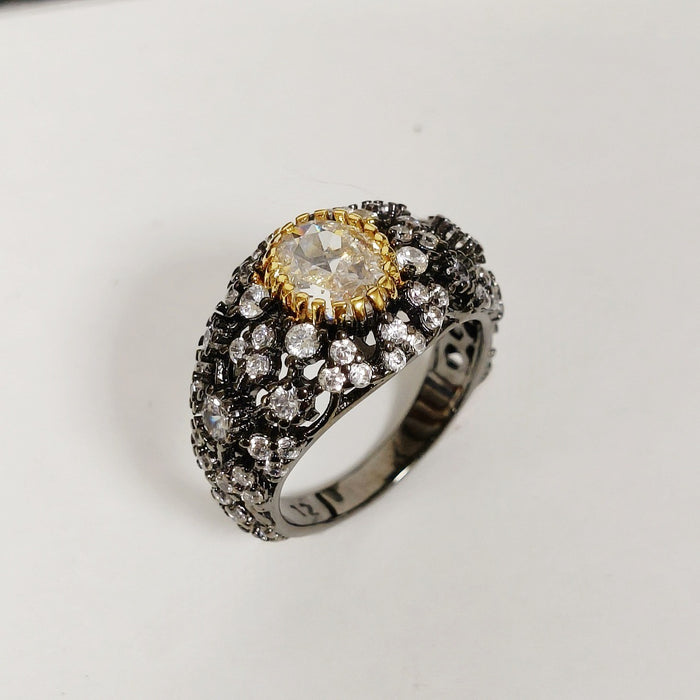 Vintage Black Gold Oval Ring