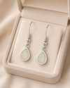 Minimalist Face-Framing Earrings 1