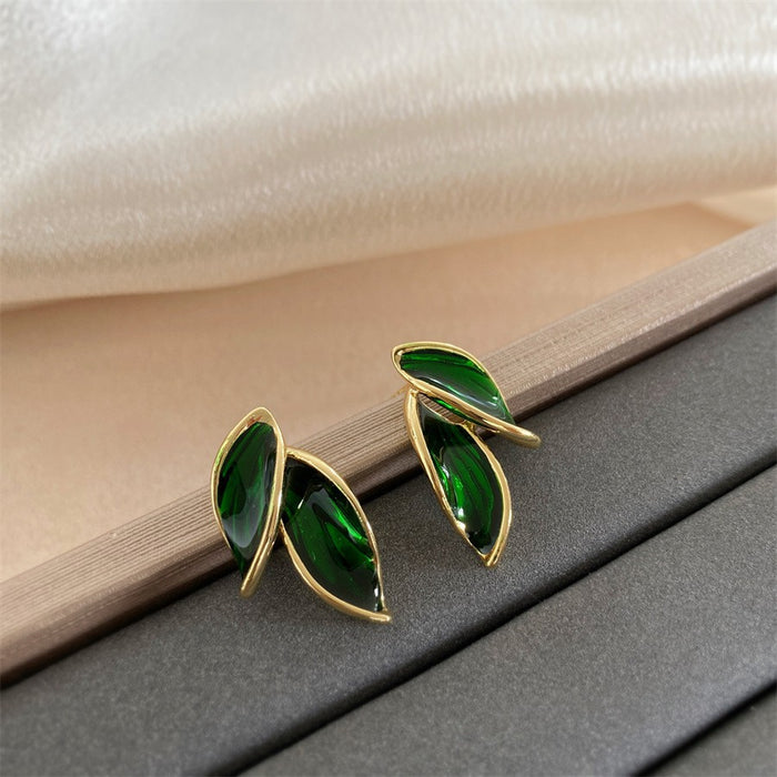 Minimalist Leaf Earrings